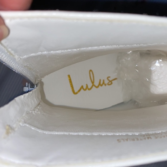 Lulu’s White Booties - Picture 8 of 10